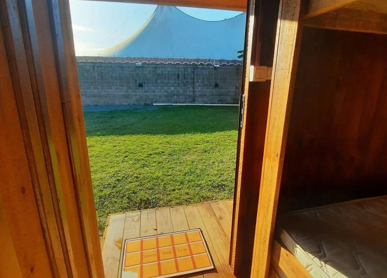 Ferienhaus Cabana 3 Com Ar Condicionado E Area De Cozinha E Banheiro Compartilhado A 10 Minutos Do Parque Beto Carrero Penha  Brasilien