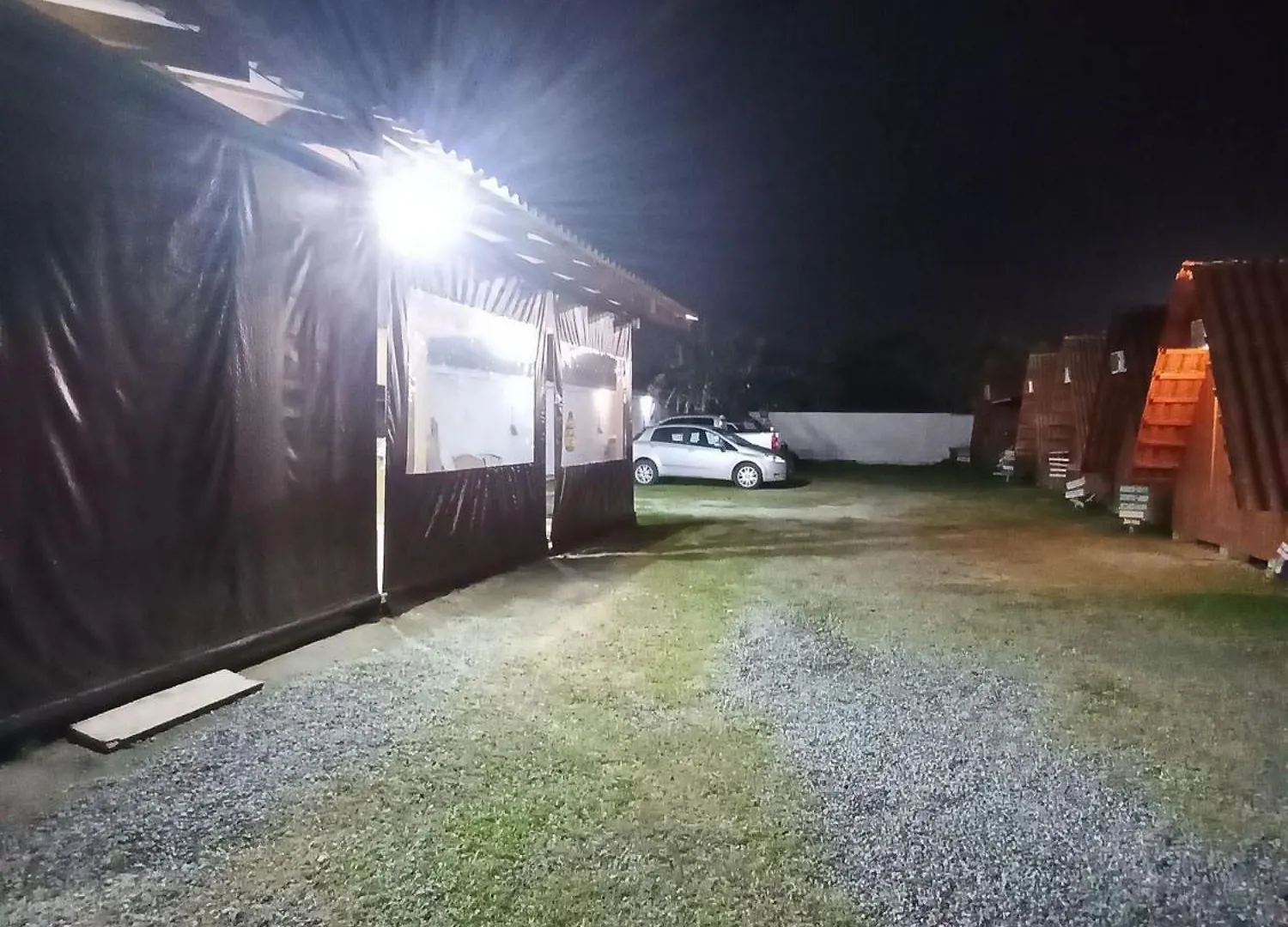 Cabana 3 Com Ar Condicionado E Area De Cozinha E Banheiro Compartilhado A 10 Minutos Do Parque Beto Carrero Penha  Ferienhaus Penha (Santa Catarina)